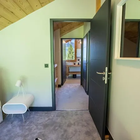 Chalet Chebi Wifi Parking Prive * Meribel