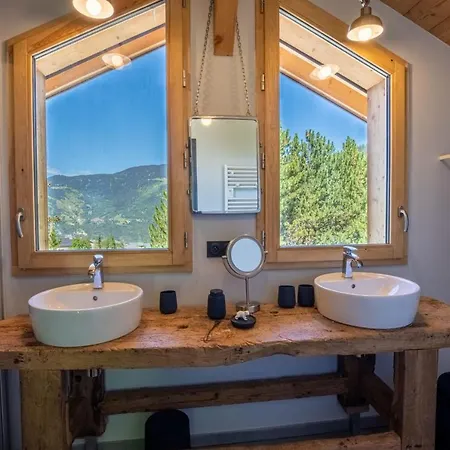 Chalet Chebi Wifi Parking Prive Chalet Meribel